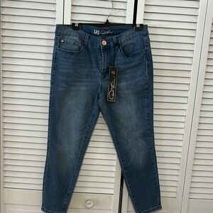 NWT DG2 Women’s Blue Jeans